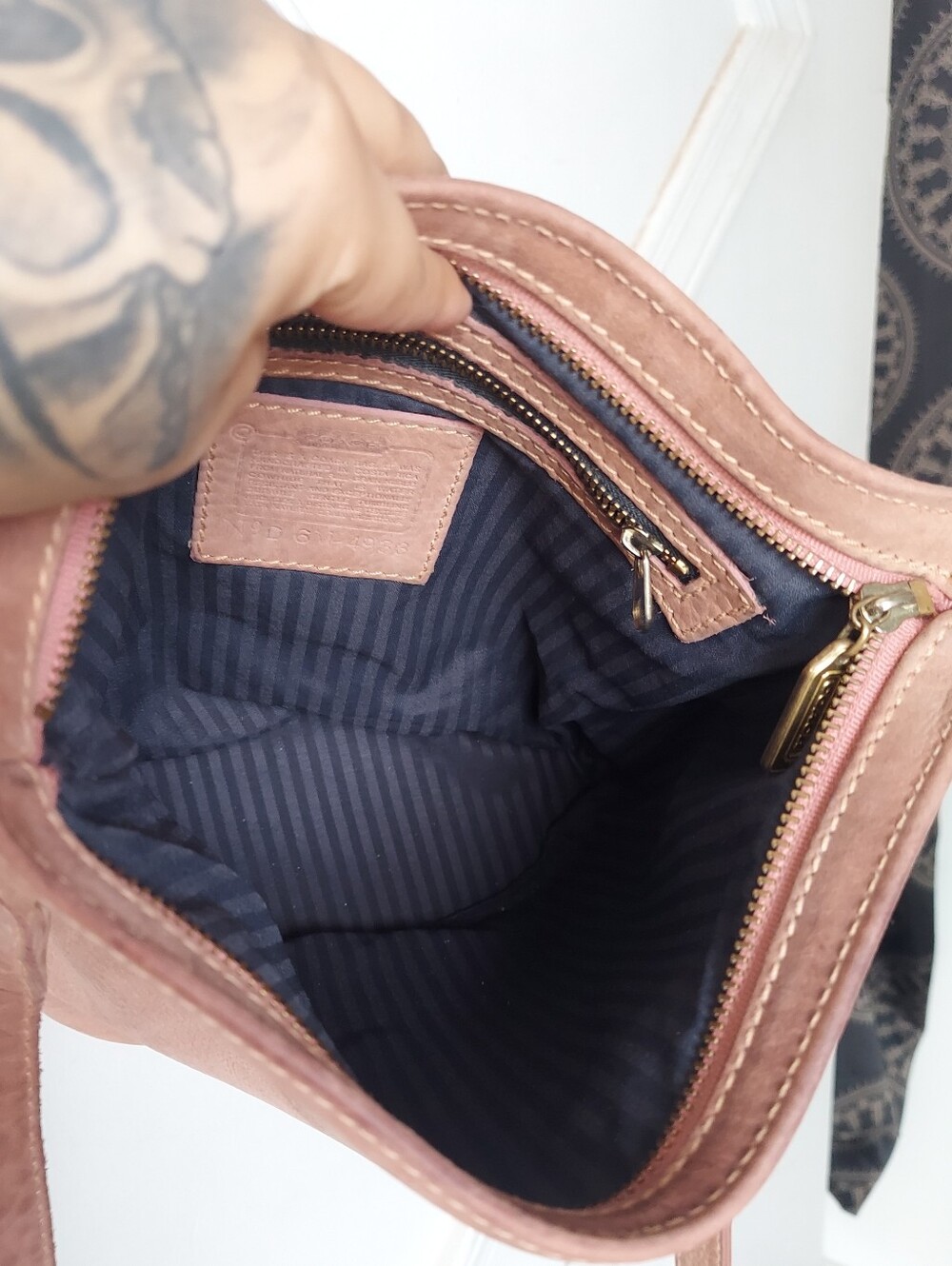 Vintage Coach Rose Small Bucket Zip Nubuc 4933💗🌸 - Picture 7 of 14